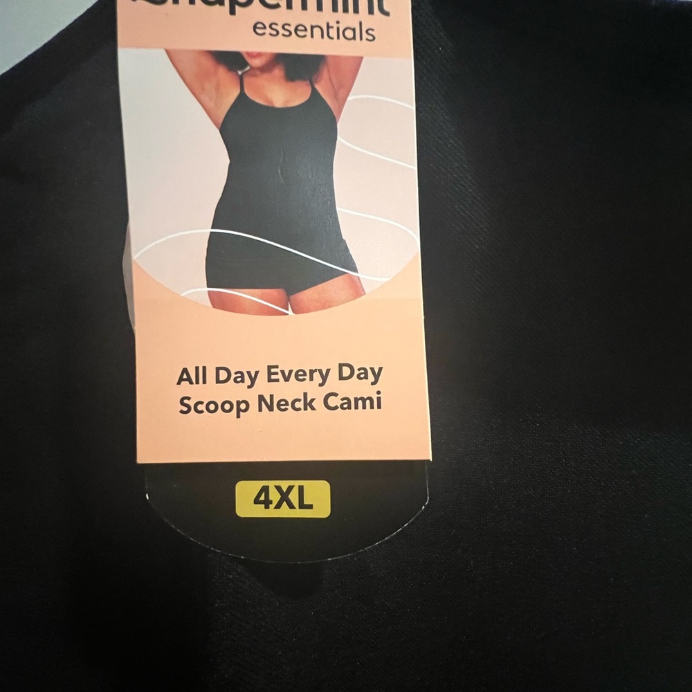 NWT Shapermint Essentials Black Scoop Neck Cami - 4XL
